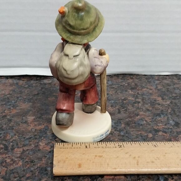 Goebel Figurine "Grandpa's Boy"...EUC - Picture 3 of 8